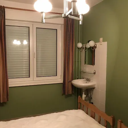 86 Zeedijk Apartment